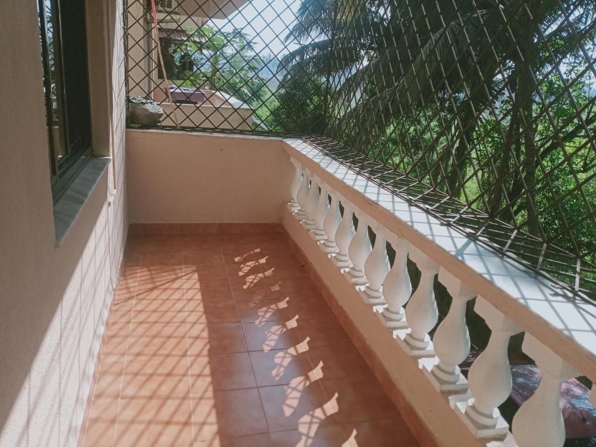 Coconut Grove Holiday Apartment Varca Exterior photo